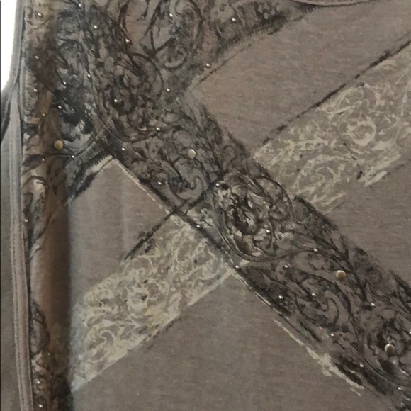 Miss Me Grey Super Fun Top - Med - Picture 3 of 8